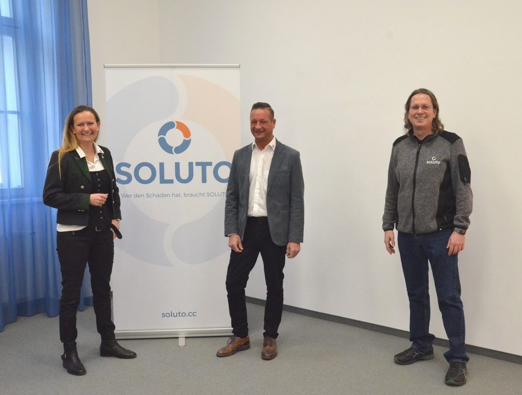 Birgit Kagerer-Wiesinger, Geschäftsführerin SOLUTO / Florian Nendwich, Franchise-Partner und Geschäftsführer SOLUTO Nendwich / Martin Zagler, Inhaber von SOLUTO