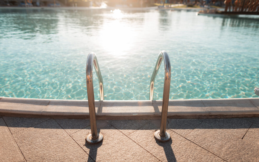 Warum verliert mein Pool Wasser? Verdunstung oder Leck – Wasserverlust stoppen.